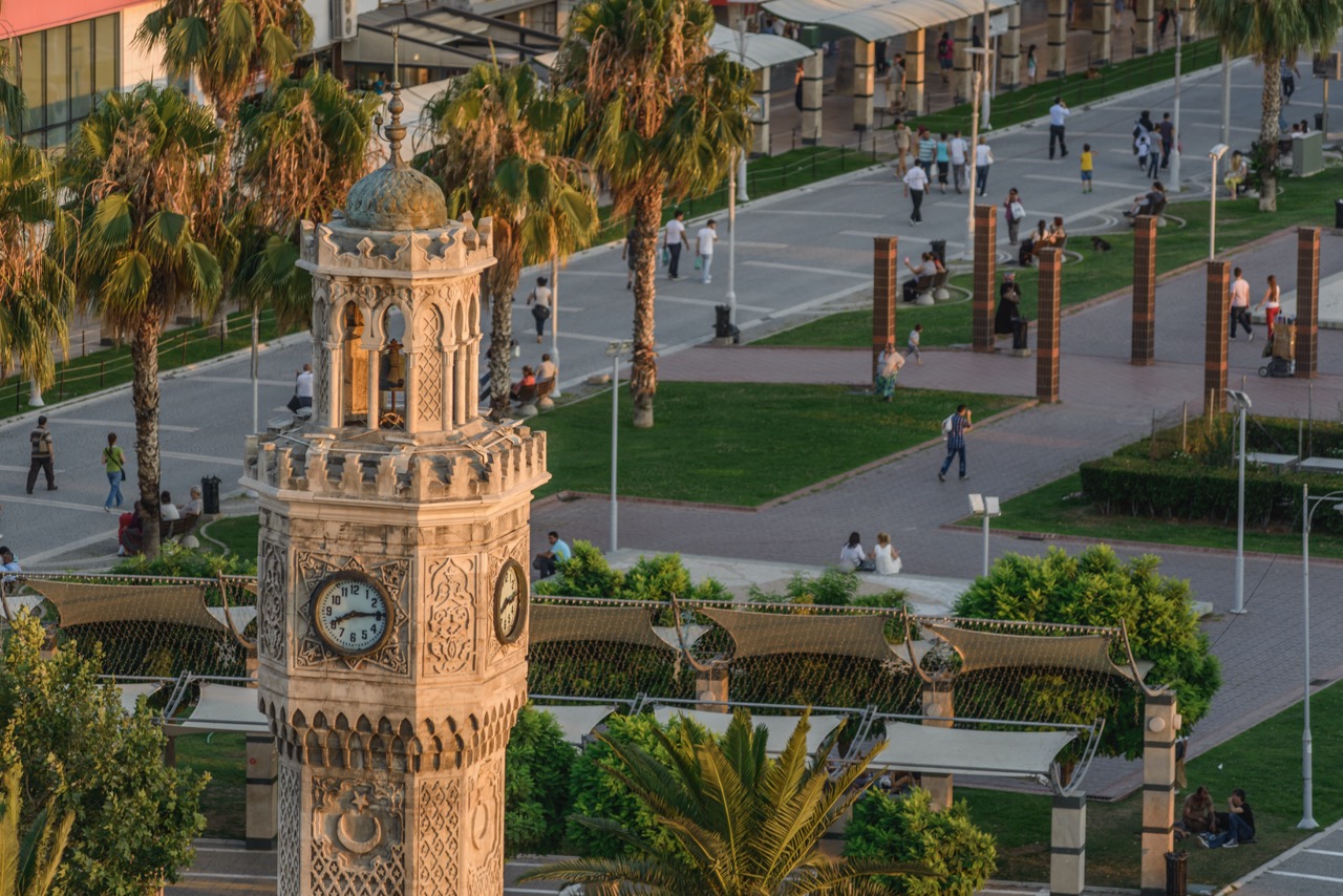 How to Book an Airport Transfer from Izmir to Kusadasi
