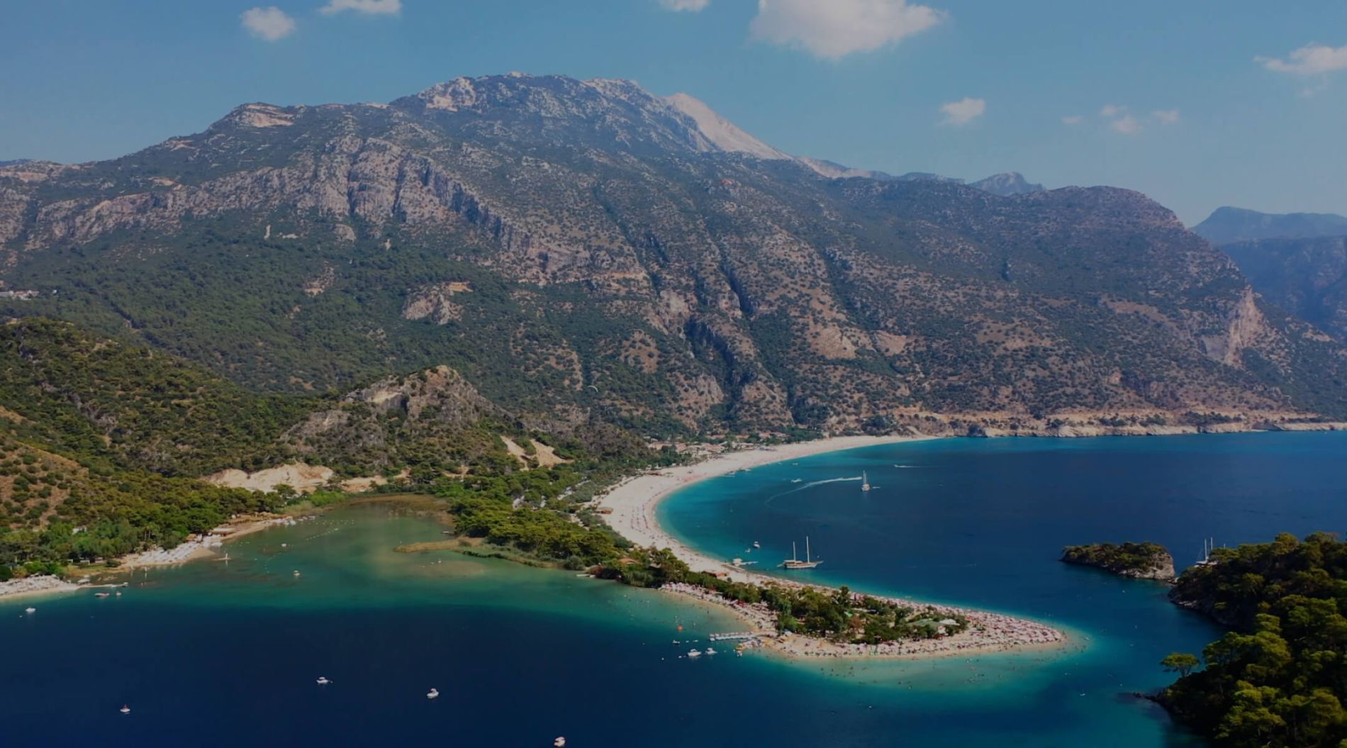 How Does a VIP Transfer from Antalya Airport Enhance Your Travel Experience?